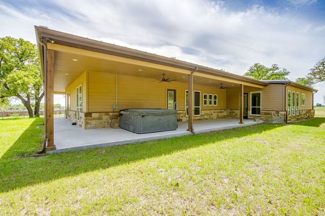 990 Doss Road, Millsap, TX 76066