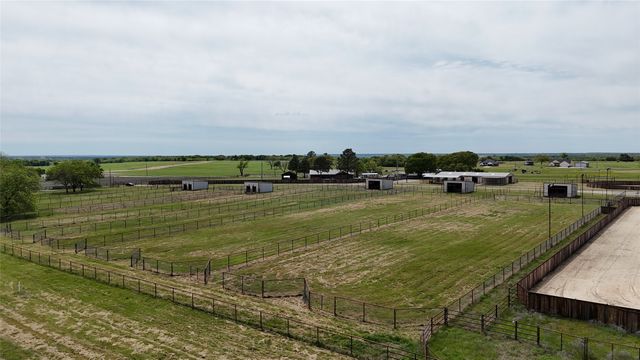 990 Doss Road, Millsap, TX 76066