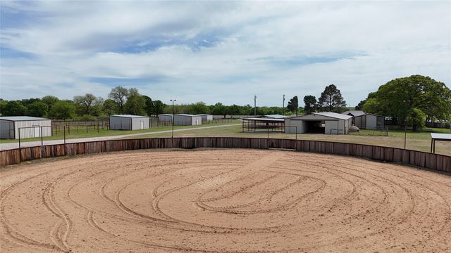 990 Doss Road, Millsap, TX 76066