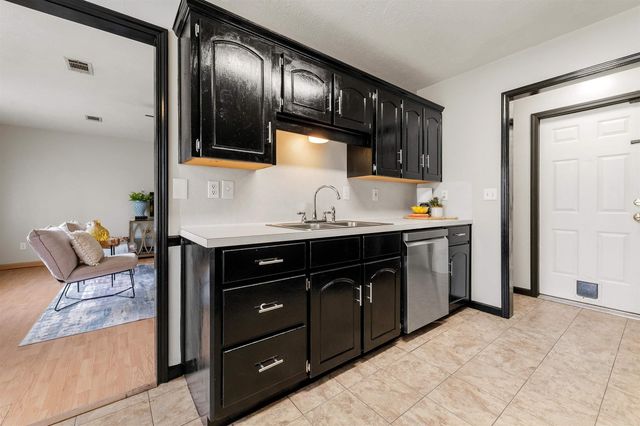 19 Fox Run Circle, Cabot, AR 72023