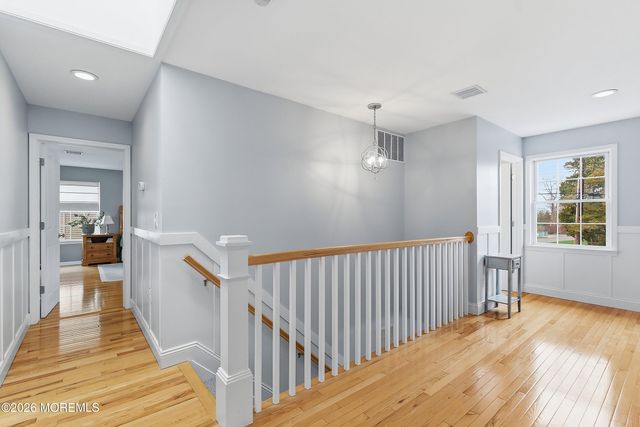 136 W End Avenue, Island Heights, NJ 08732
