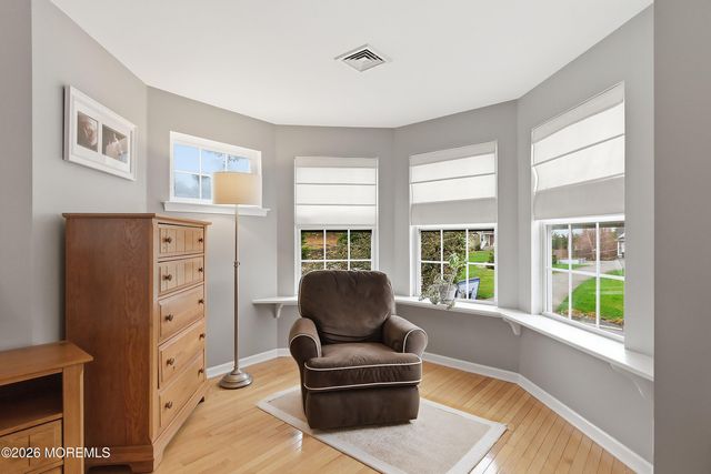 136 W End Avenue, Island Heights, NJ 08732