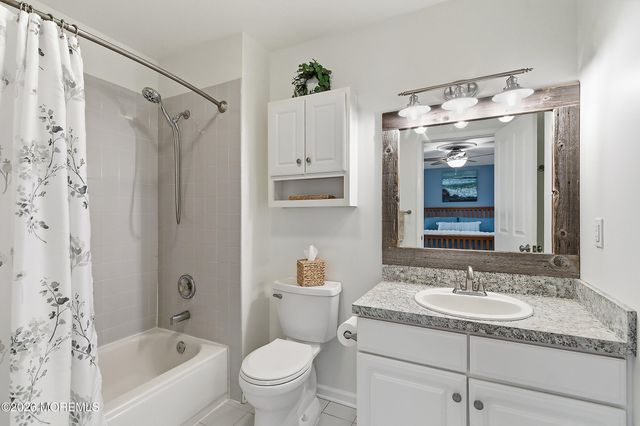 136 W End Avenue, Island Heights, NJ 08732