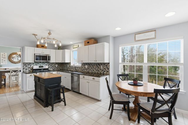 136 W End Avenue, Island Heights, NJ 08732