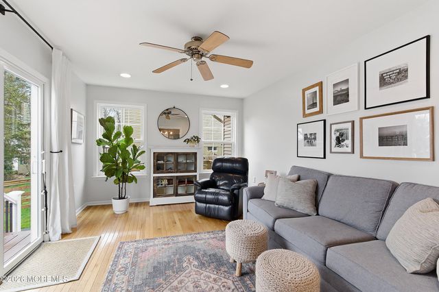 136 W End Avenue, Island Heights, NJ 08732