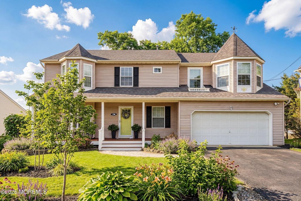 136 W End Avenue, Island Heights, NJ 08732
