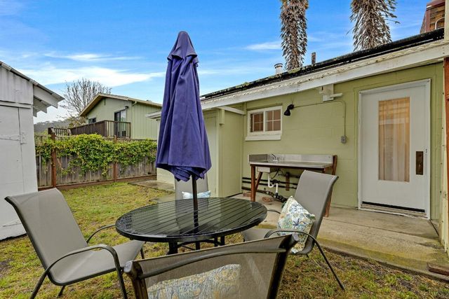 1219 Cedar Street, Montara, CA 94037
