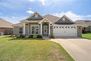 9007 Hawthorne Lane, Fort Smith, AR 72908