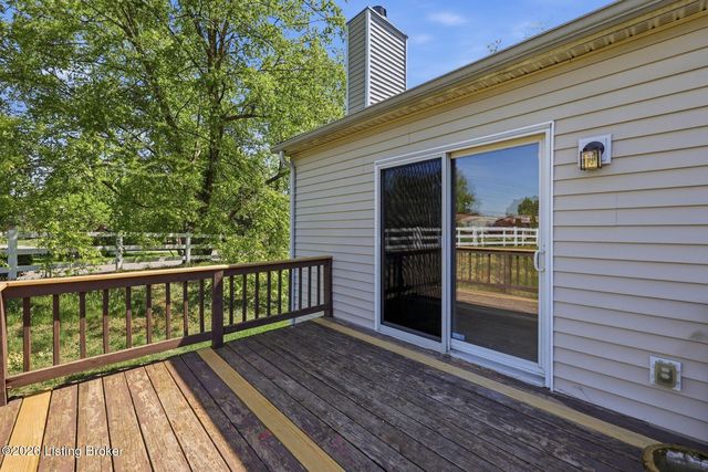 4029 Orchard Lake Dr, Louisville, KY 40218
