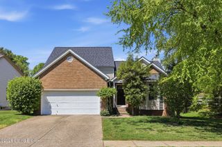 4029 Orchard Lake Dr, Louisville, KY 40218
