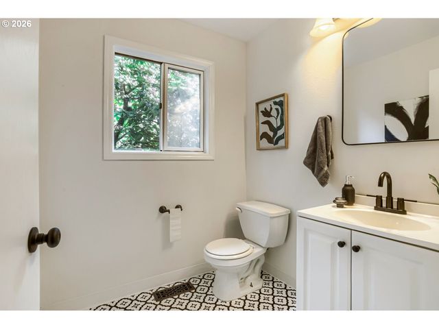 8813 Ne 26TH Ave, Vancouver, WA 98665
