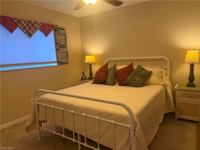 527 40th TER, Cape Coral, FL 33914