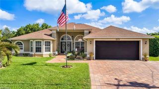 527 40th TER, Cape Coral, FL 33914