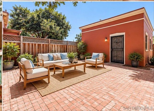 906 A Ave, National City, CA 91950