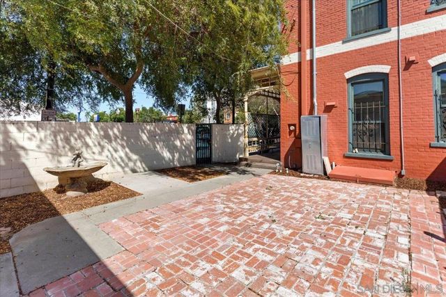 906 A Ave, National City, CA 91950