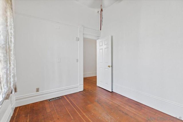 906 A Ave, National City, CA 91950