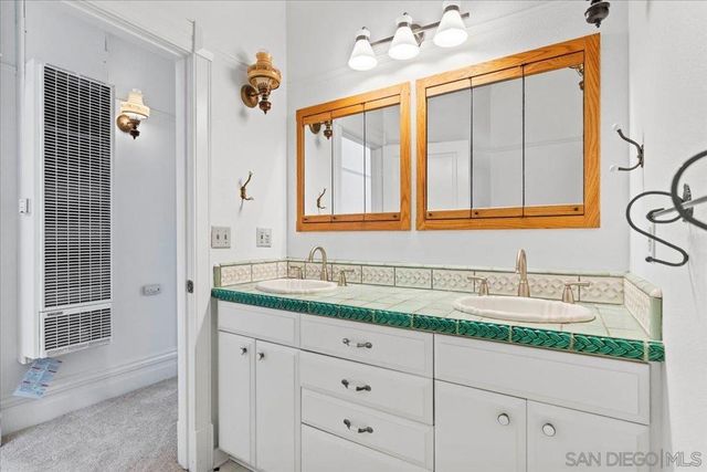 906 A Ave, National City, CA 91950