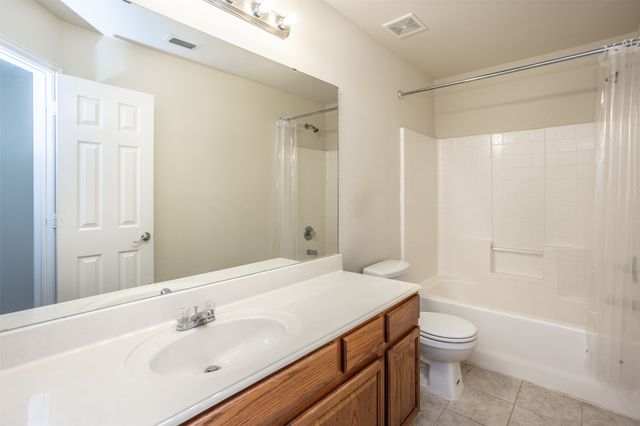 3511 Austin Street, Gainesville, TX 76240