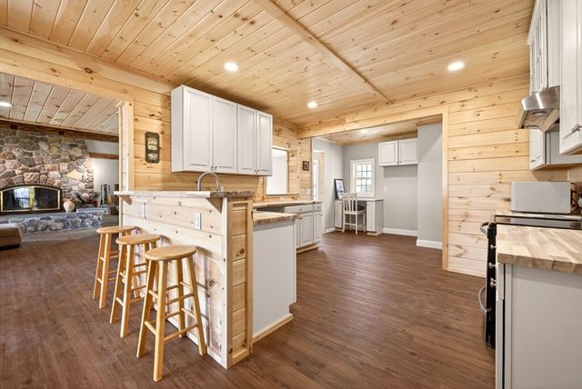 4765 Seneca Point Road, Canandaigua Town, NY 14424