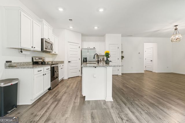 480 Shasta Court, Hoschton, GA 30548