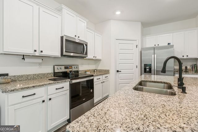 480 Shasta Court, Hoschton, GA 30548
