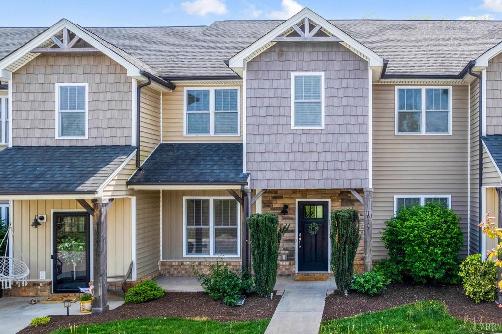 1057 Casley Way, Forest, VA 24551
