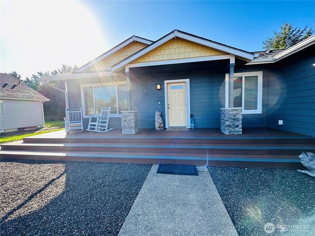 401 Seashore Street SW, Ocean Shores, WA 98569