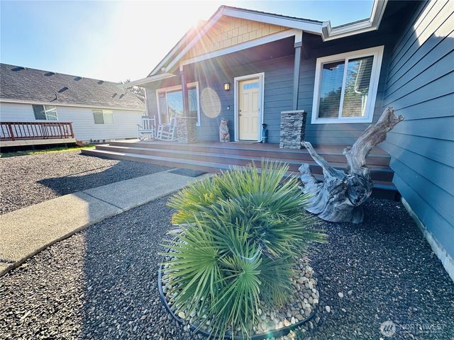 401 Seashore Street SW, Ocean Shores, WA 98569