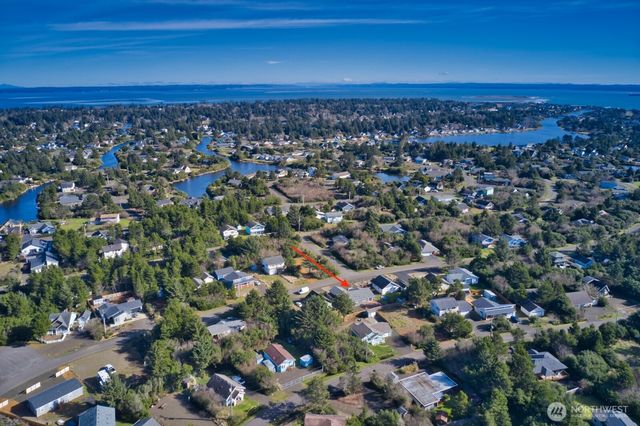 401 Seashore Street SW, Ocean Shores, WA 98569