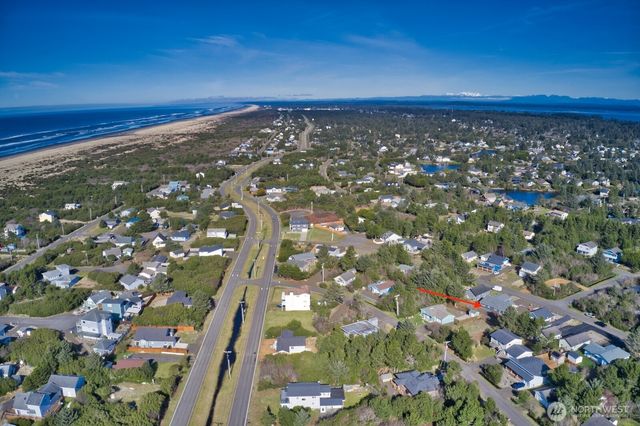 401 Seashore Street SW, Ocean Shores, WA 98569