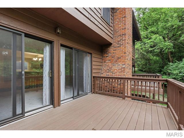 2008 Meadowtree Lane, Kirkwood, MO 63122