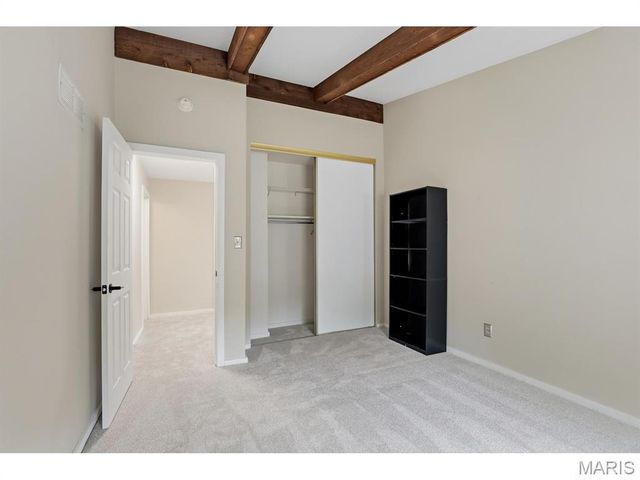 2008 Meadowtree Lane, Kirkwood, MO 63122