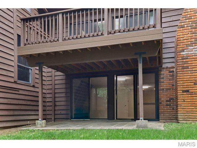 2008 Meadowtree Lane, Kirkwood, MO 63122