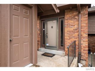 2008 Meadowtree Lane, Kirkwood, MO 63122