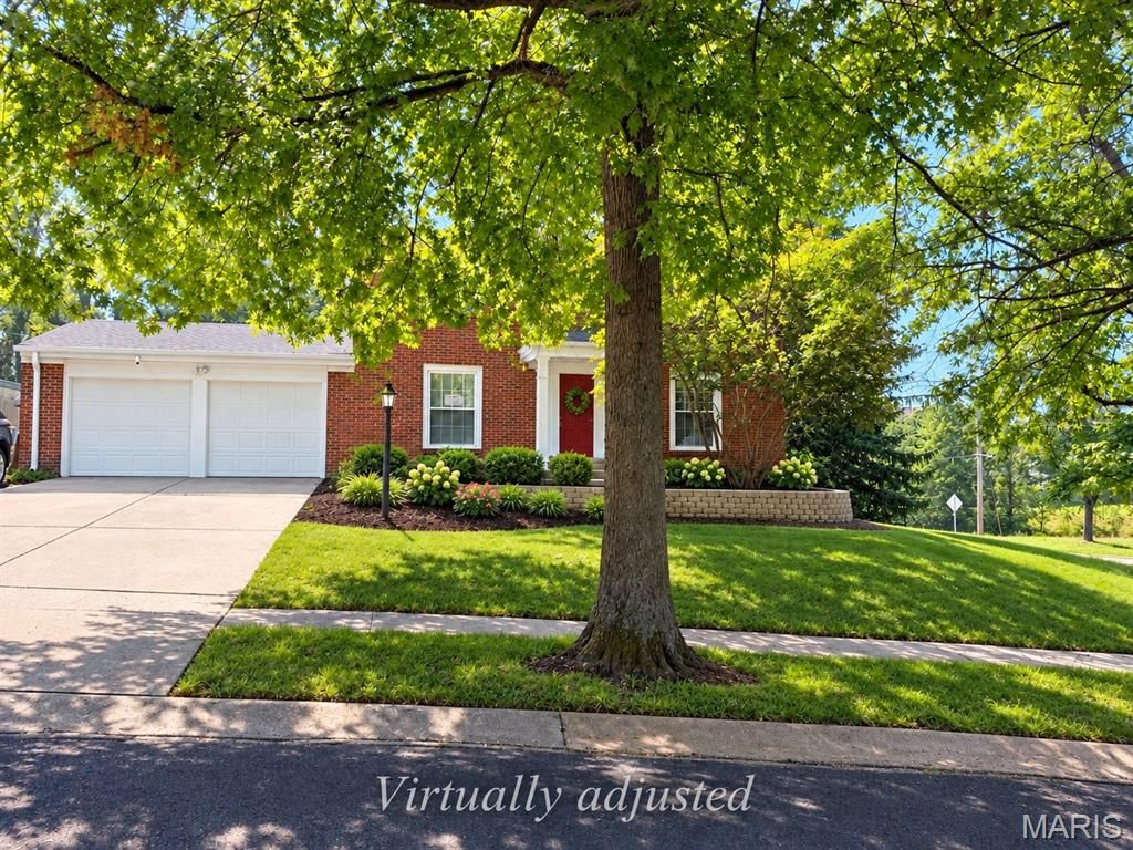 13366 Hobnail Drive, St Louis, MO 63146