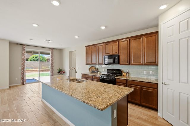 7391 S Via Casa Elegante, Tucson, AZ 85756