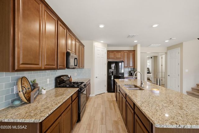 7391 S Via Casa Elegante, Tucson, AZ 85756