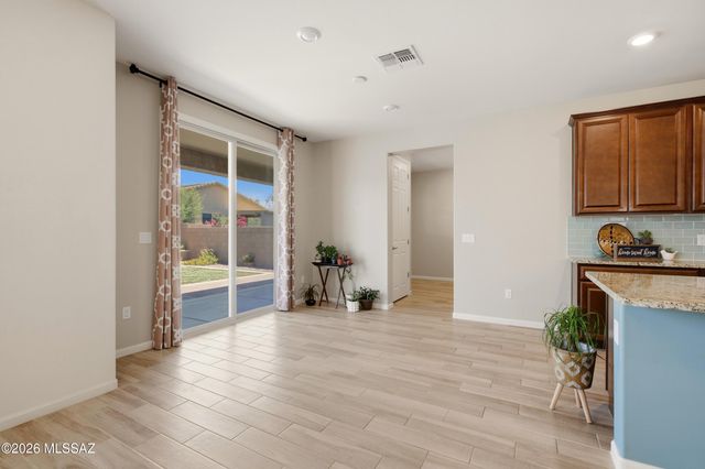 7391 S Via Casa Elegante, Tucson, AZ 85756