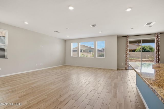 7391 S Via Casa Elegante, Tucson, AZ 85756