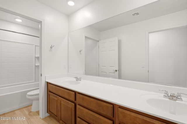 7391 S Via Casa Elegante, Tucson, AZ 85756