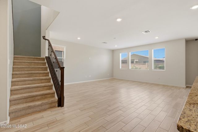 7391 S Via Casa Elegante, Tucson, AZ 85756