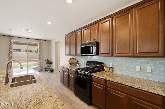 7391 S Via Casa Elegante, Tucson, AZ 85756