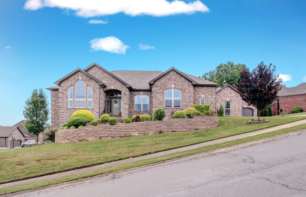3200 Falling Waters Road, Sherwood, AR 72120