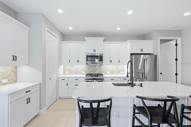 12826 SEASONG TERRACE, Bradenton, FL 34211