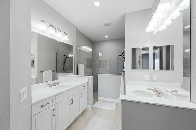 12826 SEASONG TERRACE, Bradenton, FL 34211