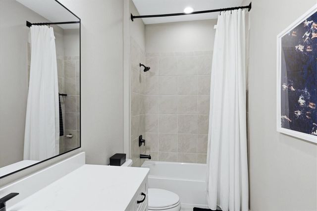 12826 SEASONG TERRACE, Bradenton, FL 34211