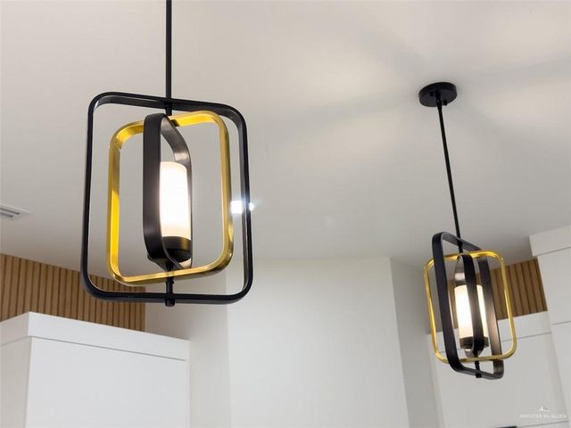 8104 N 51st N Street, Mcallen, TX 78504