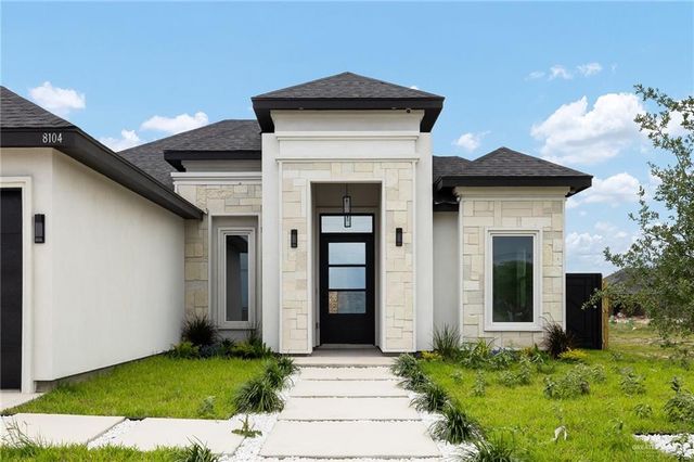 8104 N 51st N Street, Mcallen, TX 78504