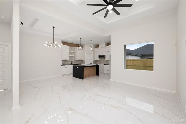 8104 N 51st N Street, Mcallen, TX 78504