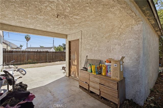 965 Kansas, Colton, CA 92324